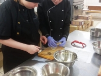 Студенты третьего курса проводят мастер-класс 